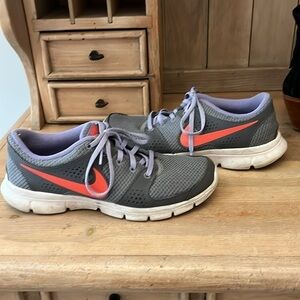 Nike Flex Experience Running Shoes Sneakers Size 9 Gray